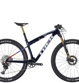 Trek Supercaliber SLR 9.9 XTR Di2 Gen 2 2026 L tmavě modrá