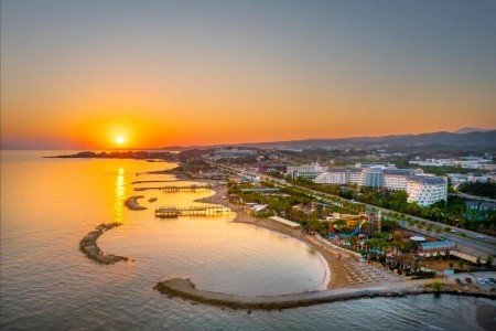 Long Beach Resort & Spa