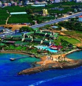 Oz Hotels Incekum Beach Resort