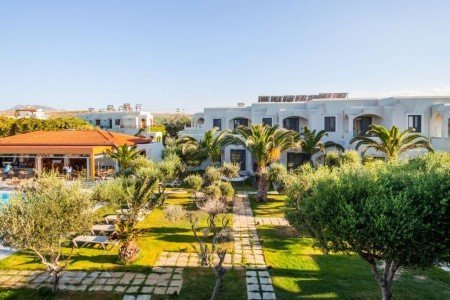 Malena Hotel & Suites