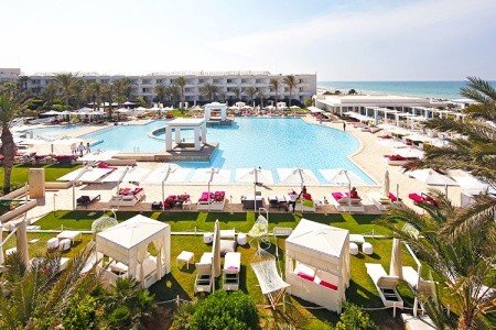 Radisson Blu Palace Resort & Thalasso