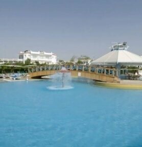 Dreams Beach Resort