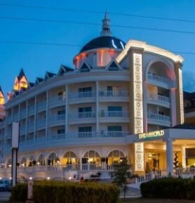 Dream World Resort