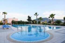 Chrysoula Hotel & Apartments