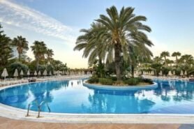 Seaden Sea World Resort & Spa