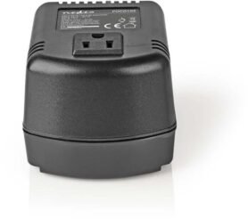 Nedis Měnič napětí 100 W, 230 V AC na USA 110 V AC POCO105, 0,9 A, zemněný
