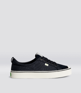 Cariuma OCA Low Black Suede Sneaker - Black / Women 6 / Men 4.5