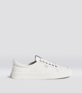 Cariuma OCA Low Off-White Canvas Sneaker - Off-White / Women 10.5 / Men 9