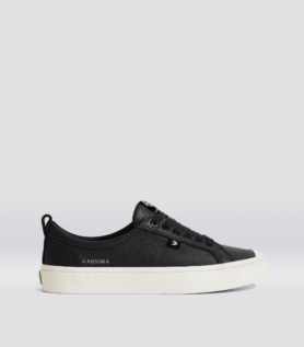Cariuma OCA Low Black Premium Leather Sneaker - Black / Women 10 / Men 8.5