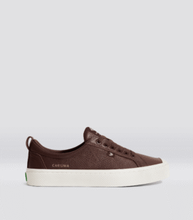 Cariuma OCA Low Brown Premium Leather Sneaker - Brown / Women 11 / Men 9.5