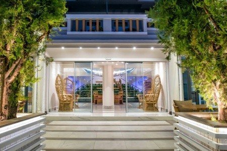 Senses Blue Boutique