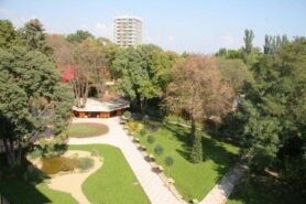 Estreya Palace & Residence