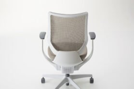 KOKUYO ING Glider 360° bílá kostra, béžová síťovina