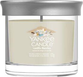 YANKEE CANDLE Signature Vanilla Flurries 122 g