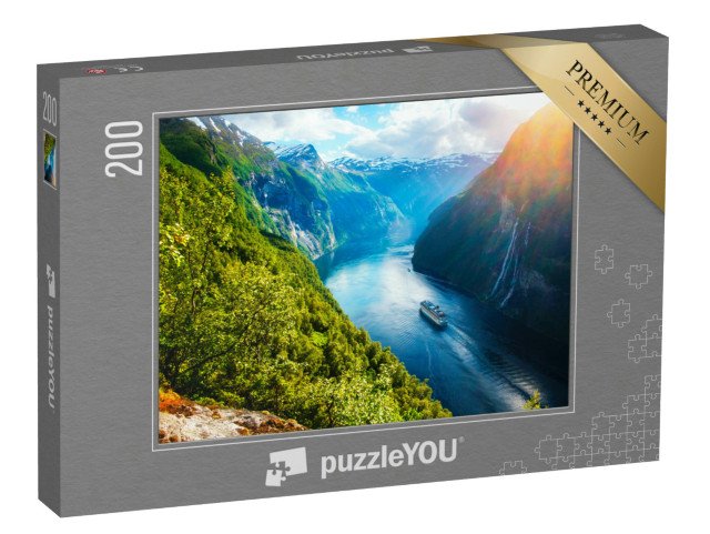 puzzle 200 dílků „Fjord s výletní lodí a vodopádem, Sunnylvsfjorden, Norsko“