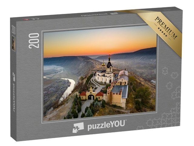 puzzle 200 dílků „Klášter Orhei při východu slunce, Moldavsko“