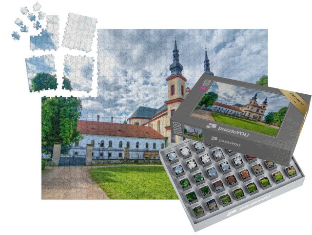 SMART SORTED® | Puzzle 1000 dílků „Litomyšl: Pohled na kostel u zámku, Česká republika“