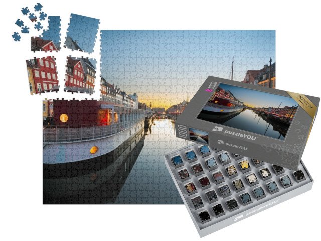 SMART SORTED® | Puzzle 1000 dílků „Lodě v Nyhavnu při západu slunce, Kodaň, Dánsko“