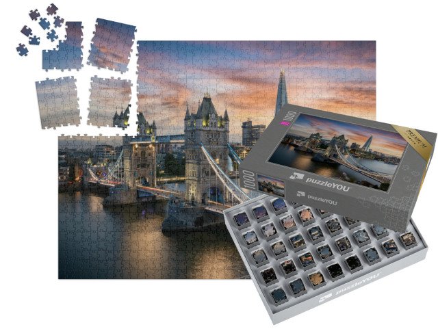 SMART SORTED® | Puzzle 1000 dílků „Pohled na večerní osvětlení mostu Tower Bridge, Londýn, Anglie“
