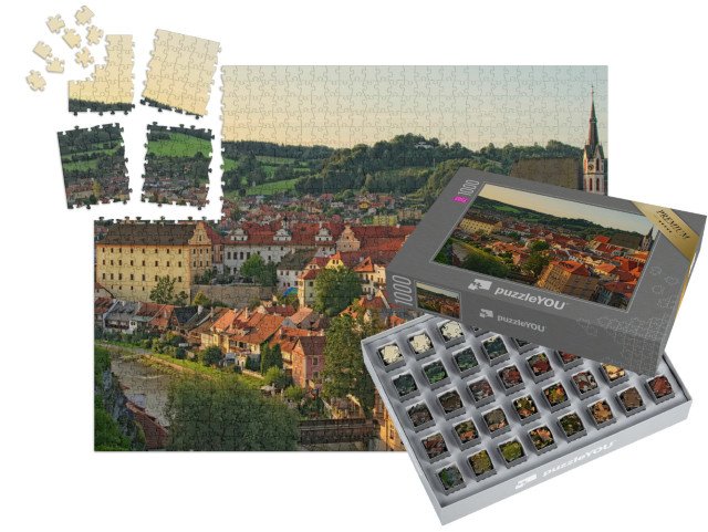 SMART SORTED® | Puzzle 1000 dílků „Ranní krajina města s červenými taškovými střechami, Krumlov, Česká republika“