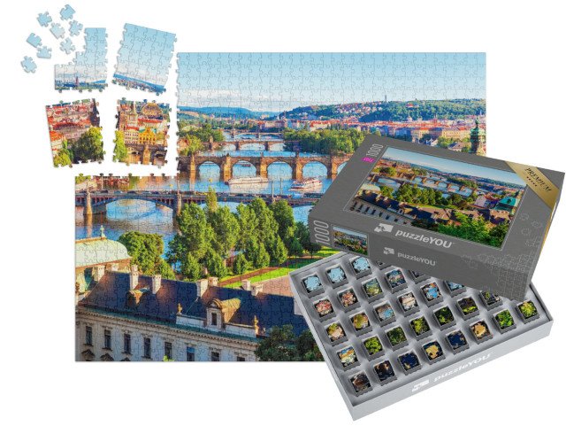 SMART SORTED® | Puzzle 1000 dílků „Staré Město s Karlovým mostem a Vltavou, západ slunce v Praze“