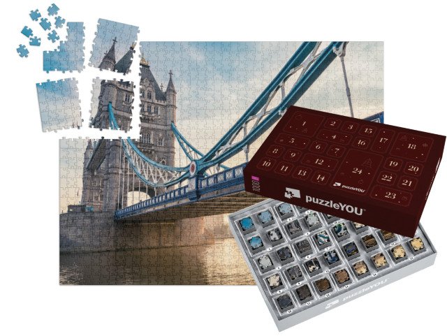 Adventní kalendář „Tower Bridge se sluneční pochodní, Anglie“
