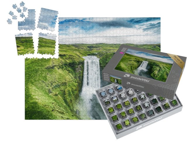 SMART SORTED® | Puzzle 1000 dílků „Vodopád Skogafoss uprostřed přírody, Island“