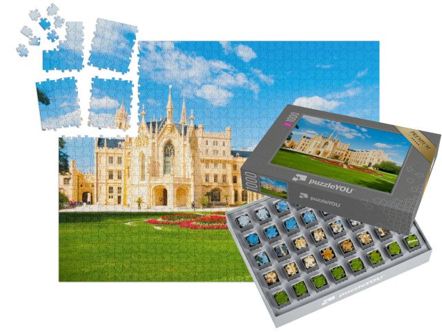 SMART SORTED® | Puzzle 1000 dílků „Zámek Lednice za slunečného letního dne, Morava, Česká republika“