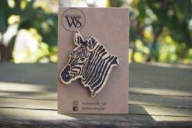 Wood Style Brož Zebra