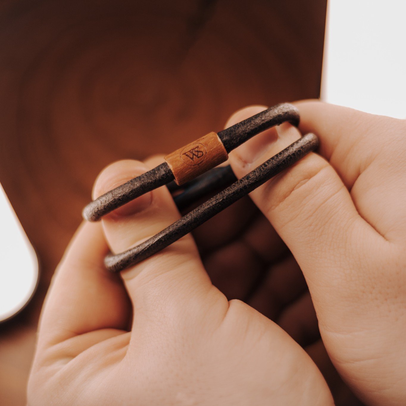 Wood Style Kožený náramek Dvojitý Kulatý - černý Velikost náramku: XL
