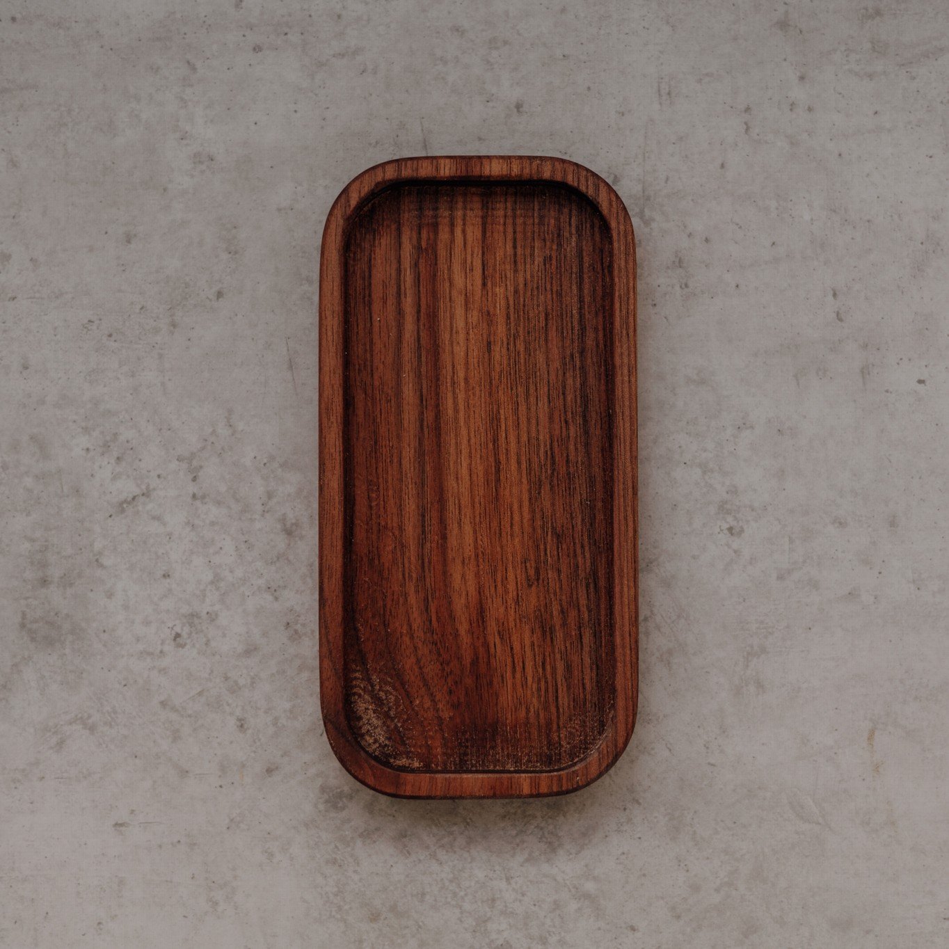 Wood Style Tácek ovál - Ořešák Velikost tácku: L