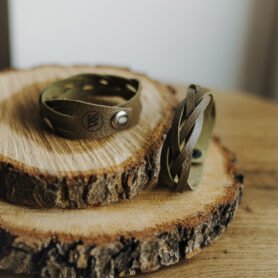Wood Style Proplétaný náramek - khaki Velikost náramku: XL