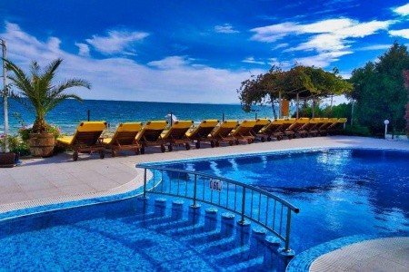 Aphrodite Beach - Obrázek 2