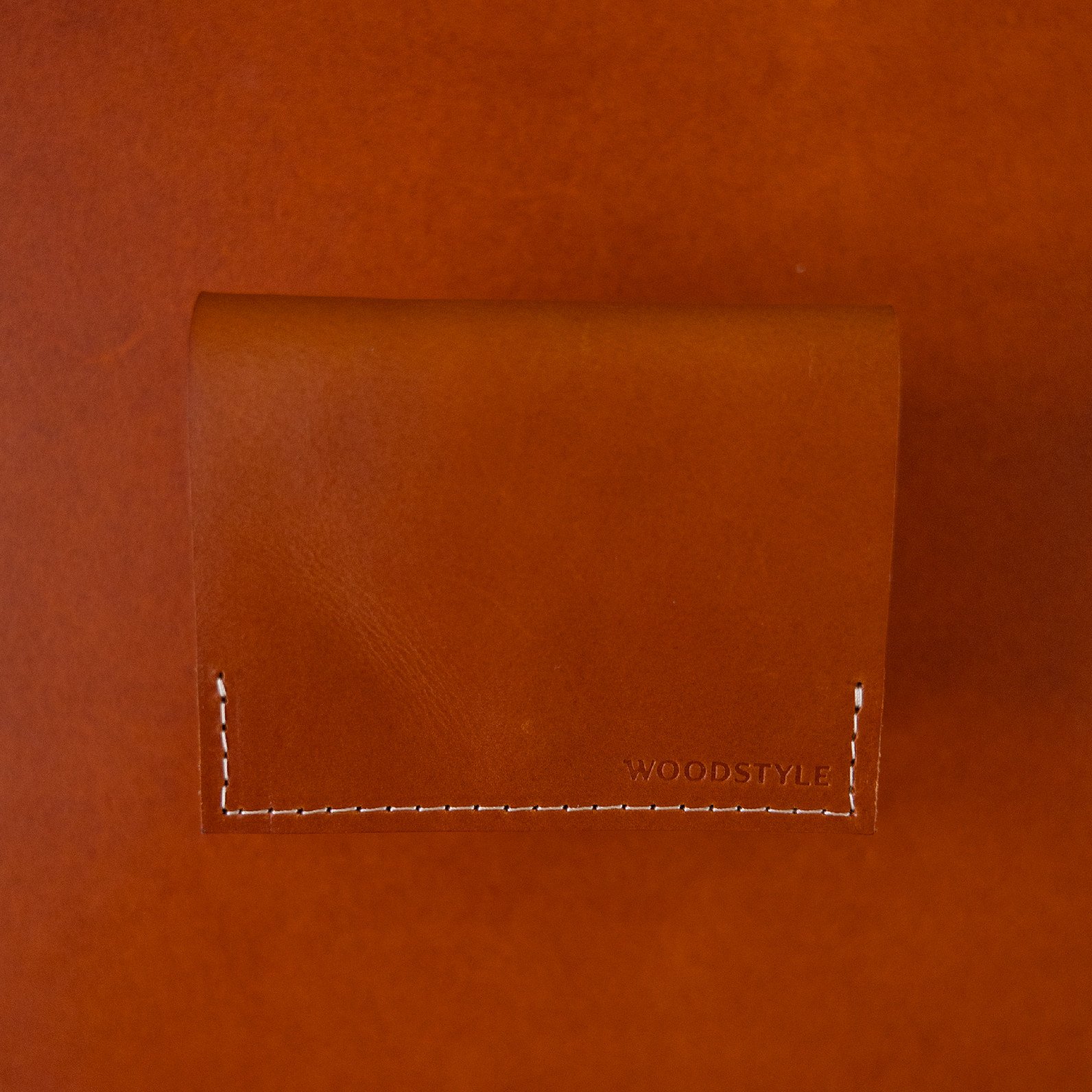 Wood Style Pouzdro na karty PUKAVEC - Caramel