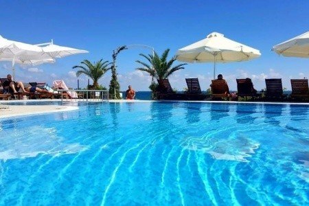 Aphrodite Beach - Obrázek 3