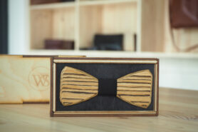 Wood Style Motýlek Hranatý Zebráno Barva středu: Černá