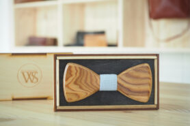Wood Style Motýlek Kulatý Kořenice Barva středu: Modrá se vzorem