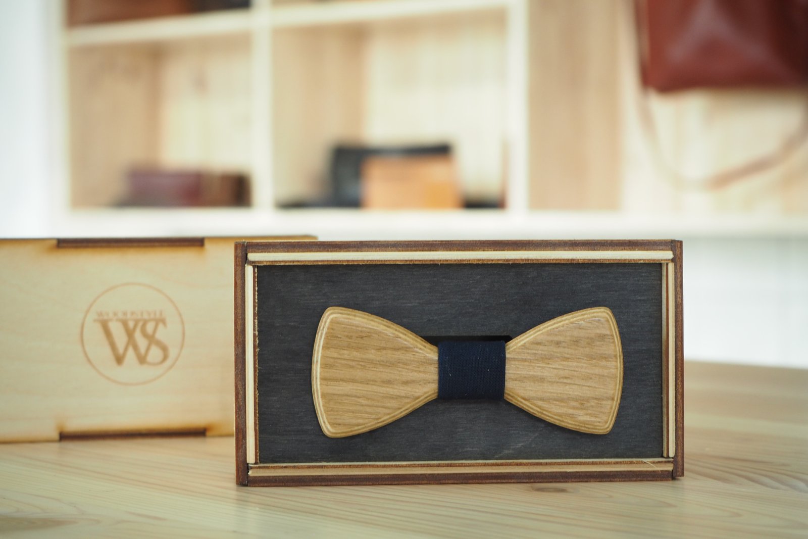 Wood Style Motýlek Mini Dub Barva středu: Modrotisk