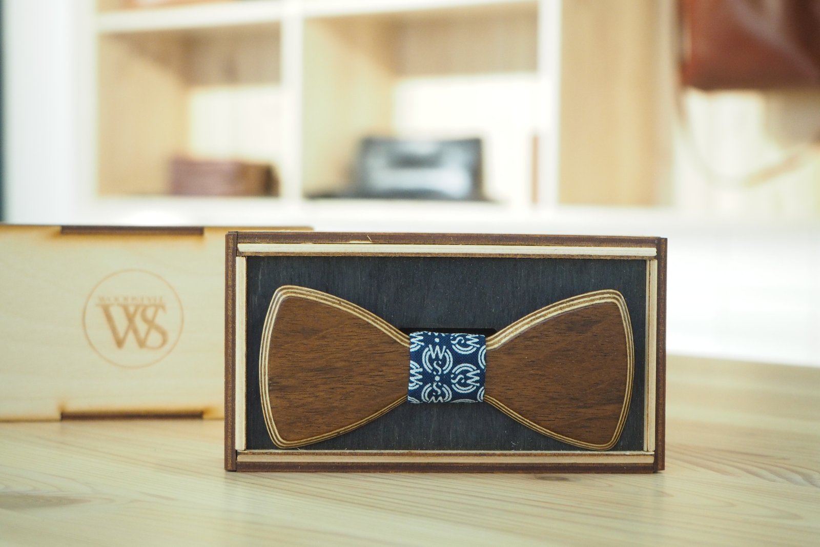 Wood Style Motýlek Kulatý WS Modrotisk Druhy dýh: Ořech