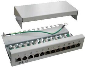 Datacom CAT5E 12 portů