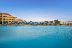 Pickalbatros White Beach Resort