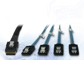 Inter-Tech (SFF-8087) Mini-SAS na 4x SATA, cross-over, 1m