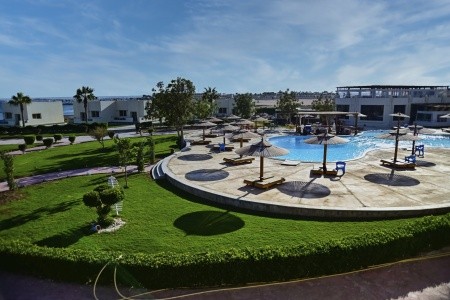 New Eagles Aqua Park Resort