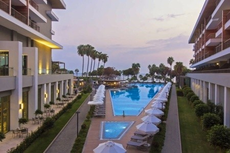 Acanthus & Cennet Barut Collection