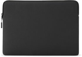 Pipetto Classic Fit Sleeve Black Macbook Air 15"
